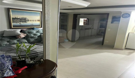 Casa à venda com 2 quartos, sendo 1 suíte,  em Vila Mariana, São Paulo, SP