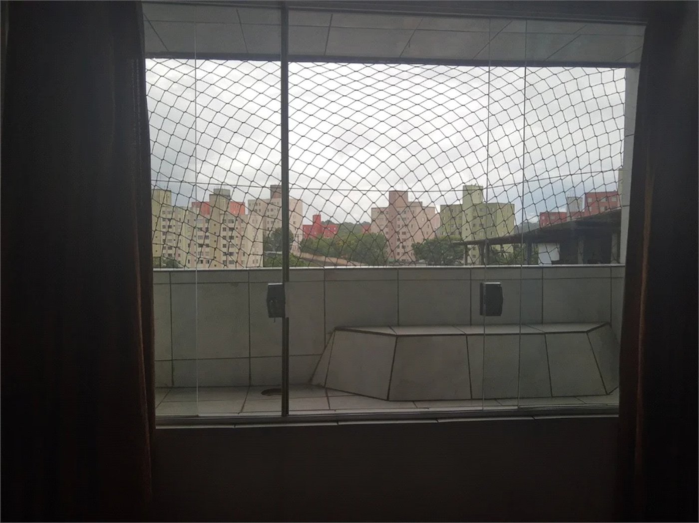 Sobrado à venda com 3 quartos, sendo 1 suíte, em Jardim Helga, São Paulo, SP