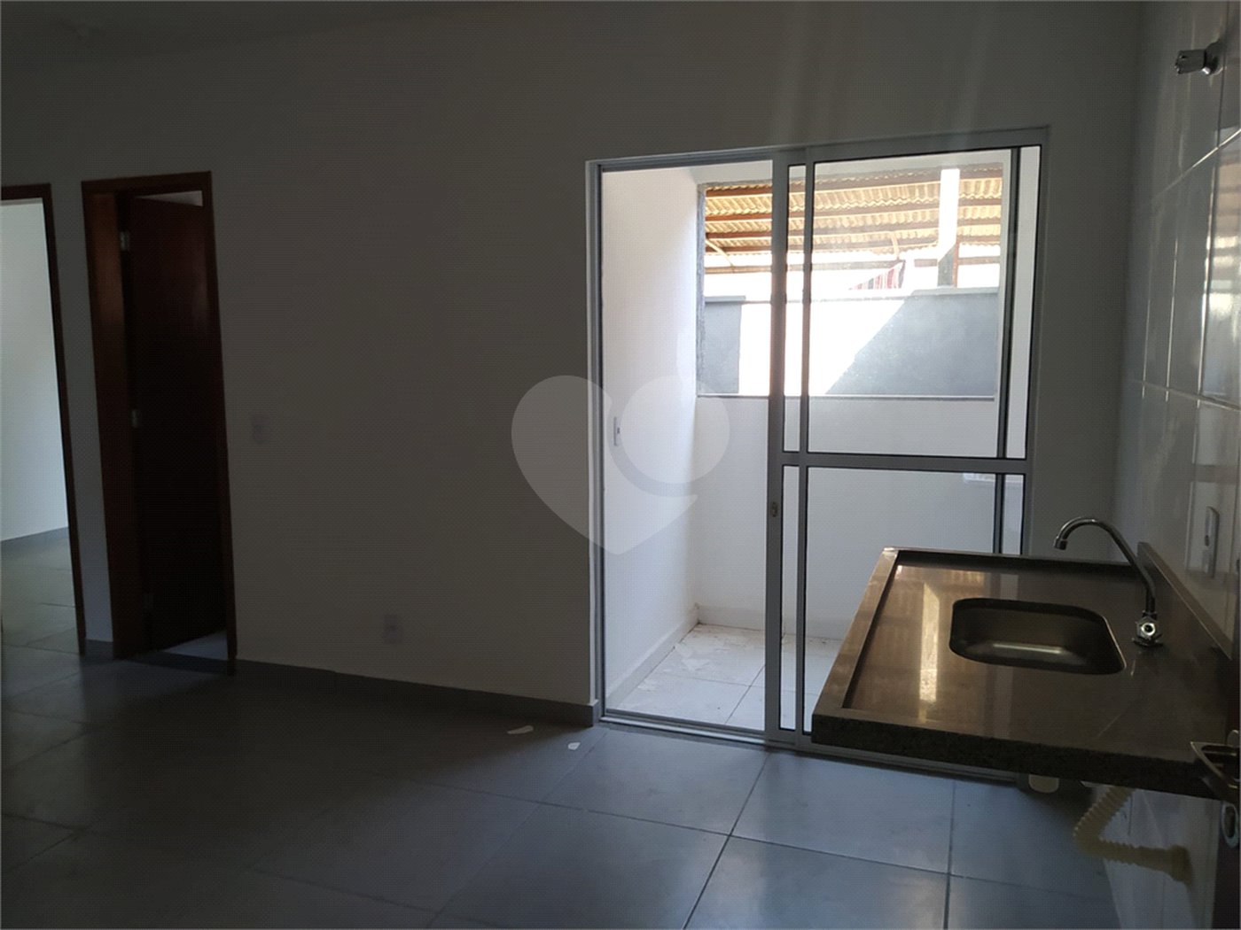 Casa à venda com 2 quartos no condomínio Residencial Magueta, São Paulo - SP
