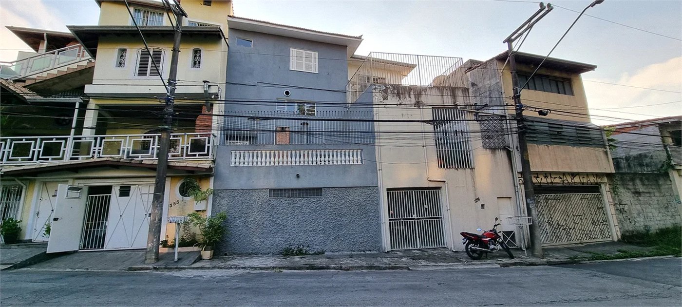 Casa à venda com 3 quartos, sendo 1 suíte, em Jardim Rosa Maria, São Paulo, SP