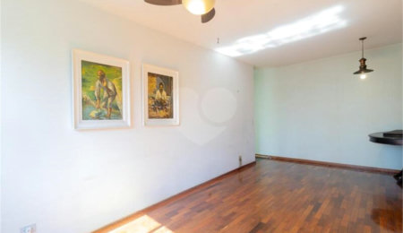 Apartamento à venda com 3 quartos, sendo 1 suíte,  em Vila Olímpia, São Paulo, SP