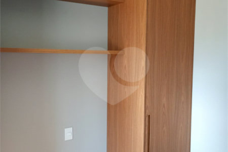 Apartamento à venda com 3 quartos, sendo 1 suíte,  em Parque Campolim, Sorocaba, SP