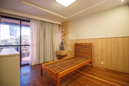Apartamento à venda com 4 quartos, sendo 2 suítes,  em Tijuca, Rio de Janeiro, RJ