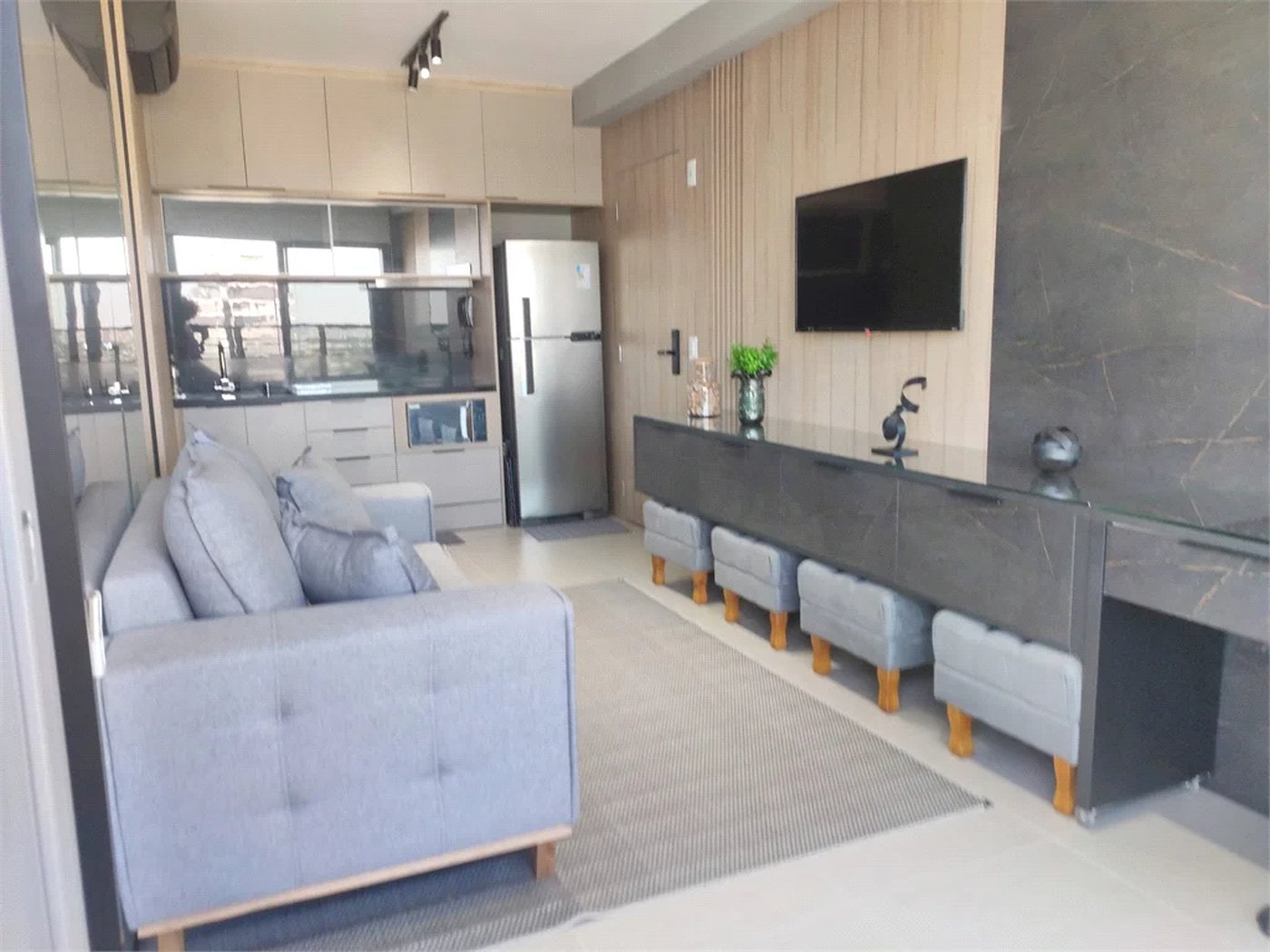 Apartamento à venda ou para alugar com 1 suíte em Pinheiros, São Paulo, SP