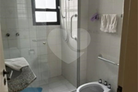Apartamento à venda com 3 quartos, sendo 1 suíte,  em Jardim das Acácias, São Paulo, SP