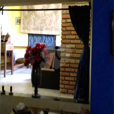 Sobrado à venda com 8 quartos, sendo 3 suítes, em Liberdade, São Paulo, SP