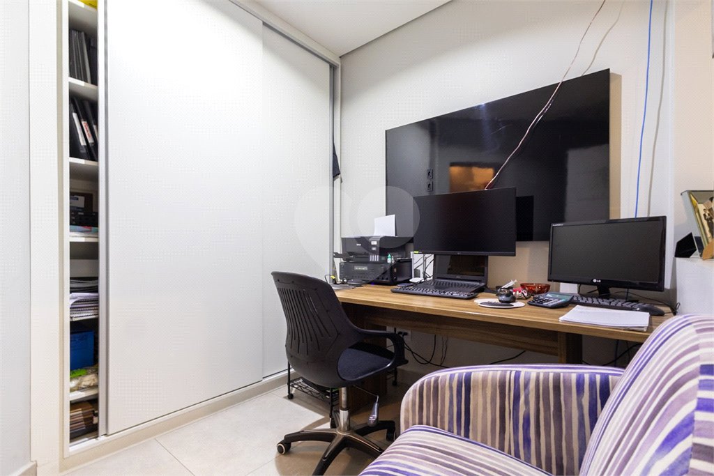 Casa à venda com 4 suítes no condomínio Villa Castanheira, São Paulo - SP