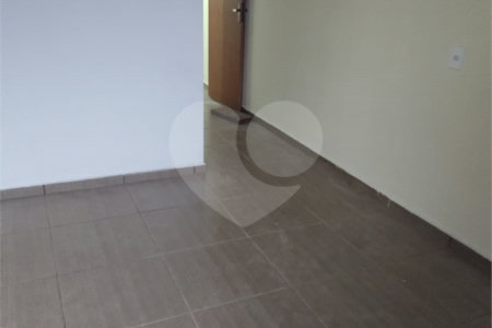 Casa à venda com 2 suítes no condomínio Residencial Rubi, Mogi das Cruzes - SP