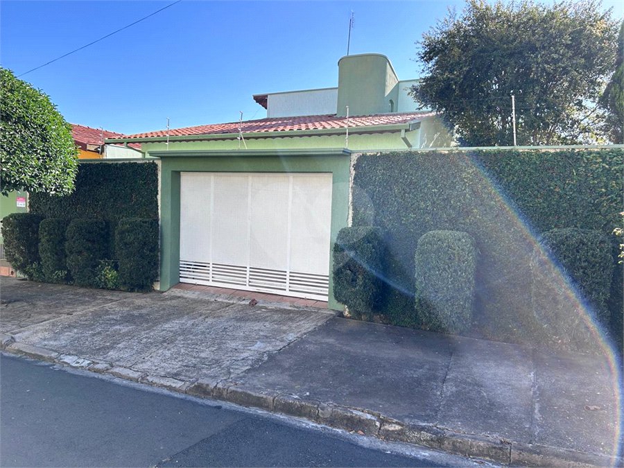 Casa Térrea à venda ou para alugar com 3 quartos, sendo 1 suíte, em Vila Sfeir, Indaiatuba, SP