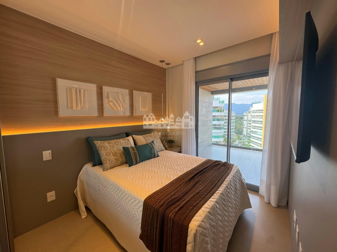 Apartamento à venda com 3 suítes em Riviera, Bertioga, SP