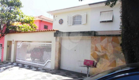 Sobrado à venda com 3 quartos, sendo 1 suíte,  em Campo Belo, São Paulo, SP