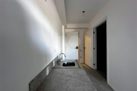 Apartamento à venda com 1 quarto em Jardim das Acácias, São Paulo, SP