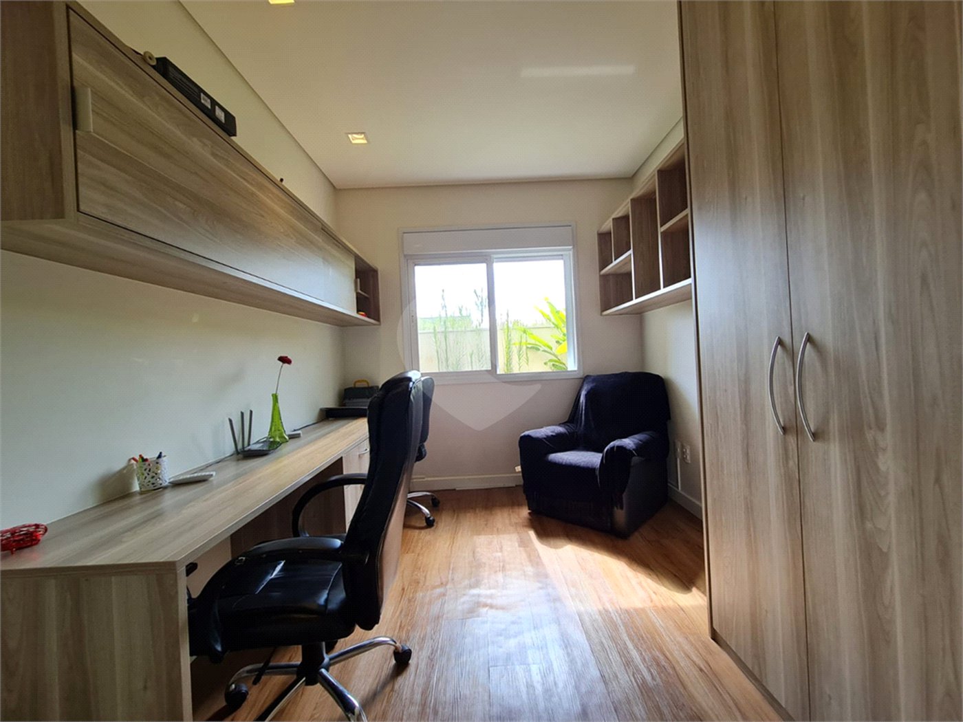 Casa à venda ou para alugar com 4 suítes no condomínio Residencial Jardim Primavera, Louveira - SP