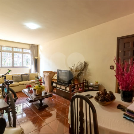 Sobrado à venda com 3 quartos em Vila Mariana, São Paulo, SP