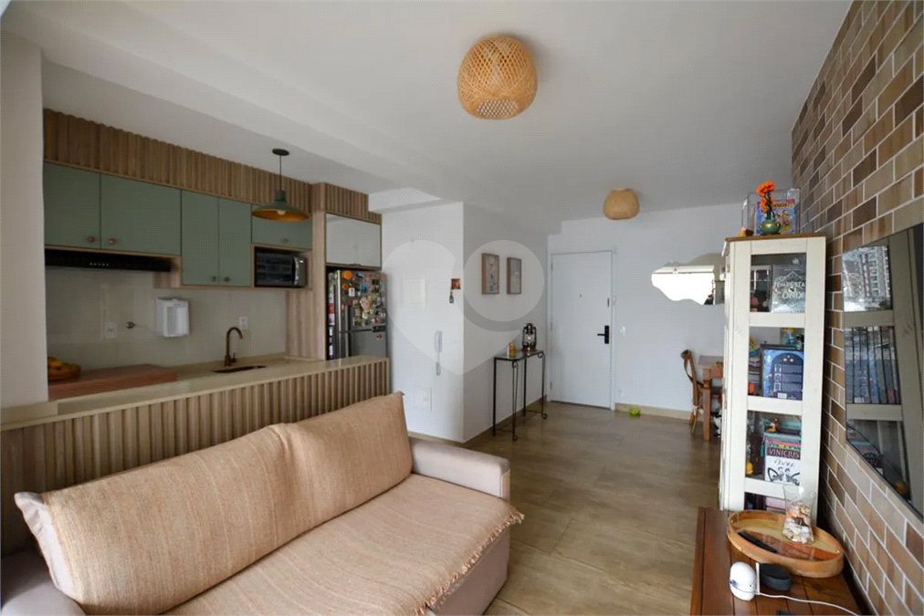Apartamento à venda com 2 quartos, sendo 1 suíte, em Ferreira, São Paulo, SP