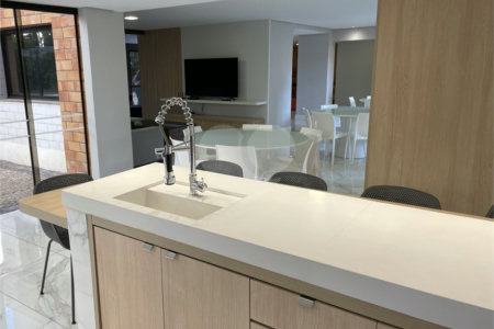 Apartamento à venda com 4 suítes em Vila Suzana, São Paulo, SP