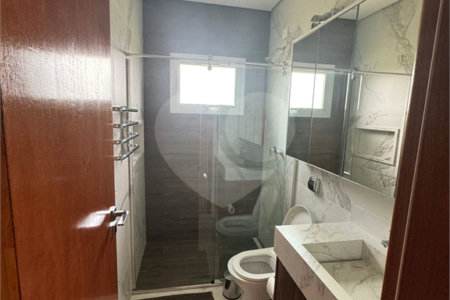 Casa à venda com 4 suítes no condomínio Itaporã, Atibaia - SP