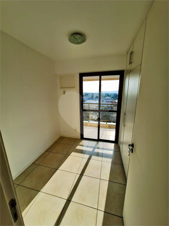 Apartamento à venda com 3 quartos, sendo 1 suíte, em Campo Grande, Rio de Janeiro, RJ