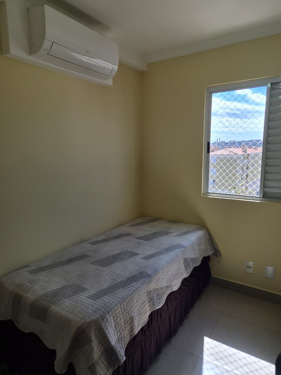 Apartamento à venda com 3 quartos, sendo 1 suíte, em Vila São Francisco, Hortolândia, SP