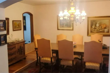 Casa à venda com 4 quartos, sendo 2 suítes, no condomínio Comendador Elias Jafet, São Paulo - SP