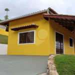 Casa em condomínio para alugar com 3 quartos, sendo 1 suíte, em Vila Petrópolis, Atibaia, SP