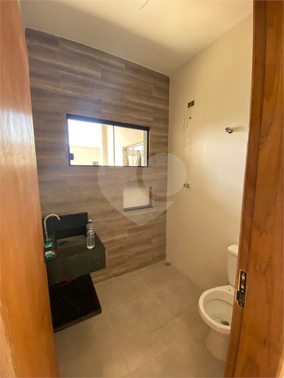 Casa à venda com 3 quartos, sendo 1 suíte, no condomínio Residencial Santa Martha, Bom Jesus dos Perdões - SP