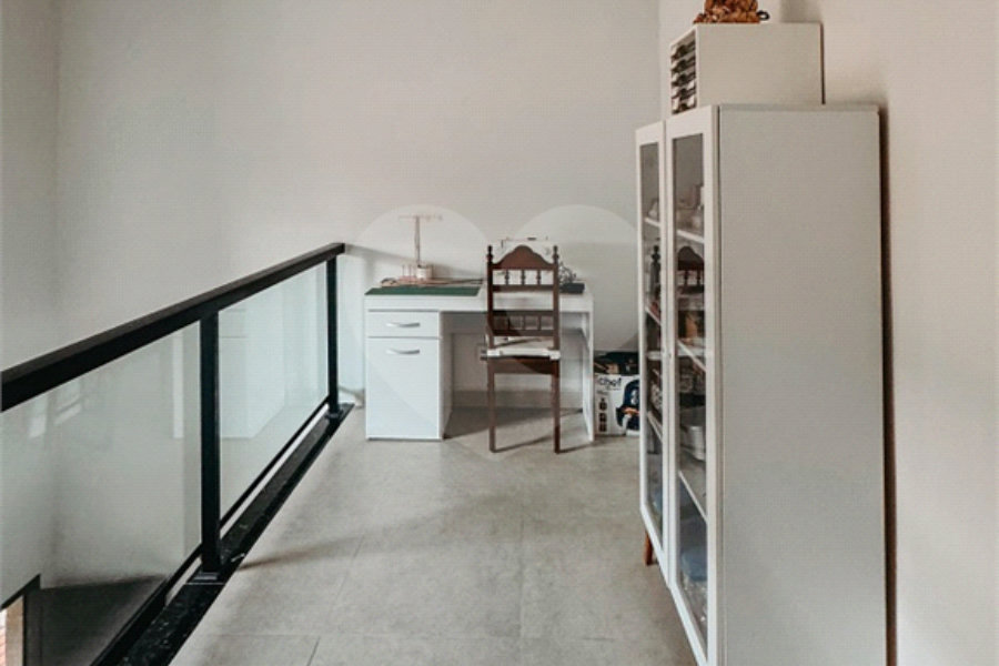 Casa à venda com 3 quartos, sendo 1 suíte, no condomínio Residencial Marchant Buarque, Atibaia - SP