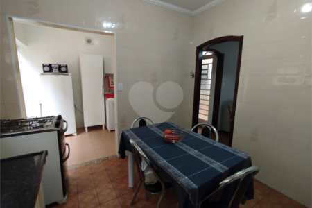 Casa à venda com 3 quartos, sendo 1 suíte, em Jardim Leocádia, Sorocaba, SP