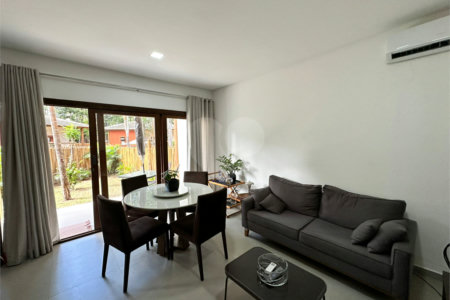 Casa à venda com 2 quartos, sendo 1 suíte, no Centro / Arraial D'ajuda, Porto Seguro, BA