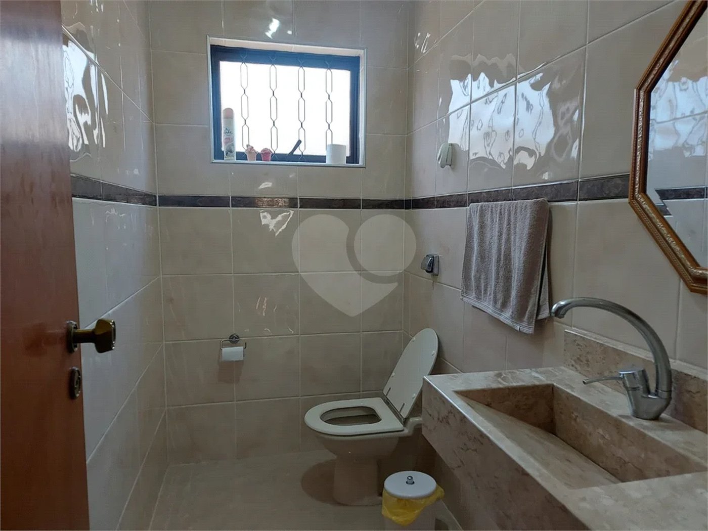 Casa à venda com 4 quartos, sendo 3 suítes, no Centro, Vinhedo, SP