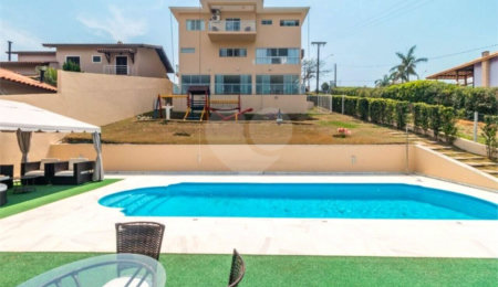 Casa à venda com 3 quartos, sendo 1 suíte,  no condomínio Vale do Sol, Bom Jesus dos Perdões - SP