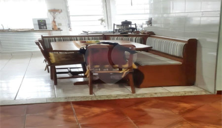 Sobrado à venda com 3 quartos em Tremembé, São Paulo, SP