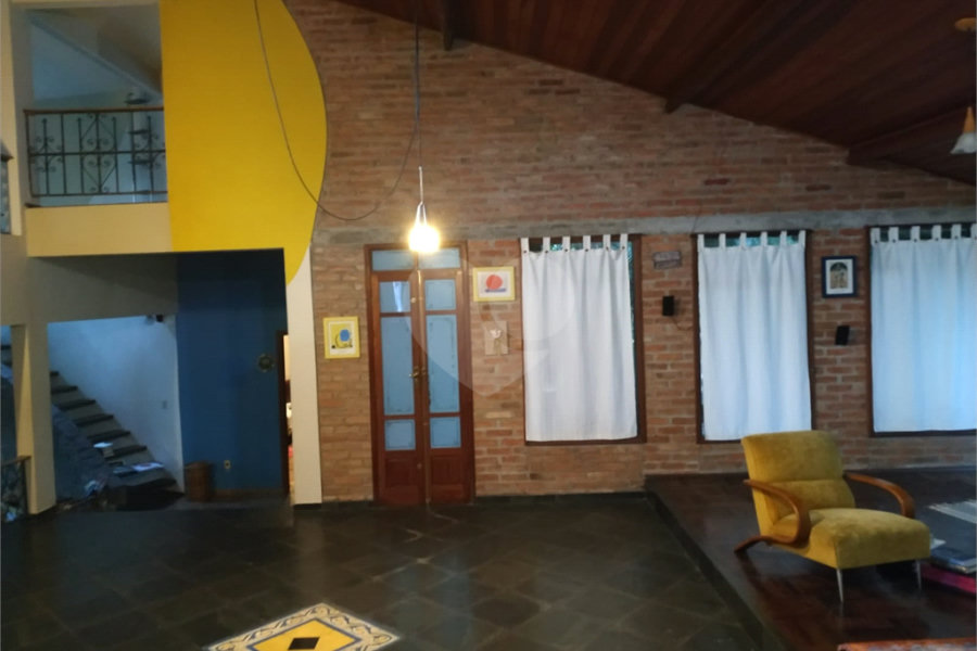 Casa à venda com 3 suítes no condomínio Alpes da Cantareira, Mairiporã - SP