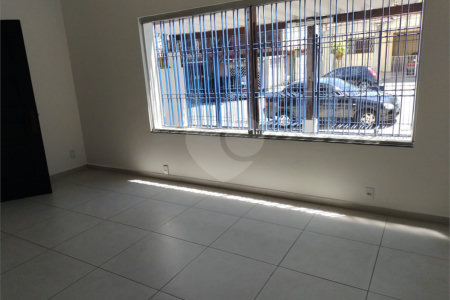 Casa à venda com 3 quartos, sendo 1 suíte,  em Vila Cordeiro, São Paulo, SP