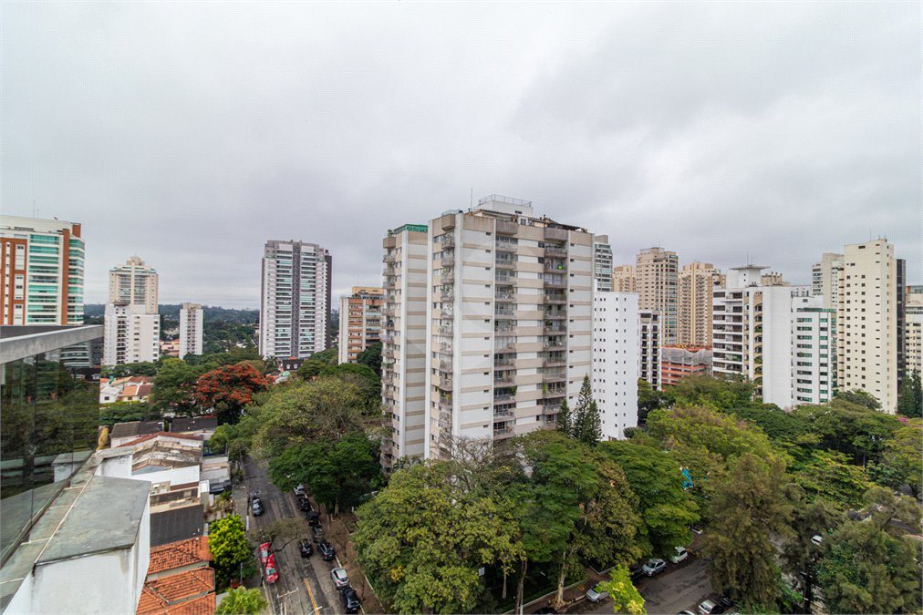 Duplex à venda com 4 quartos, sendo 3 suítes, em Campo Belo, São Paulo, SP