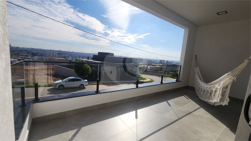 Casa à venda com 3 quartos, sendo 2 suítes, no condomínio Pampulha, Sorocaba - SP