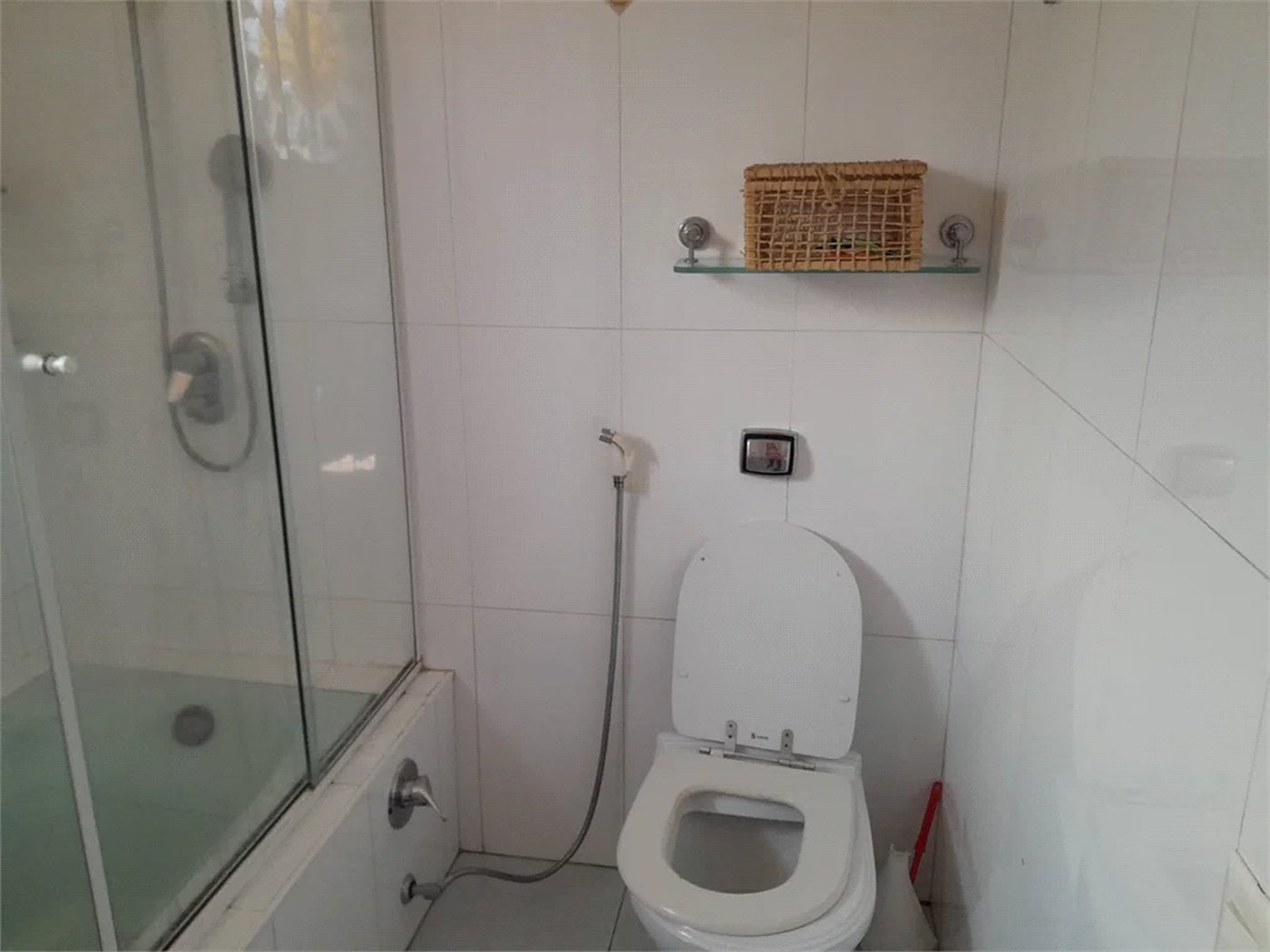 Sobrado à venda com 6 quartos, sendo 3 suítes,  em Rolinópolis, São Paulo, SP