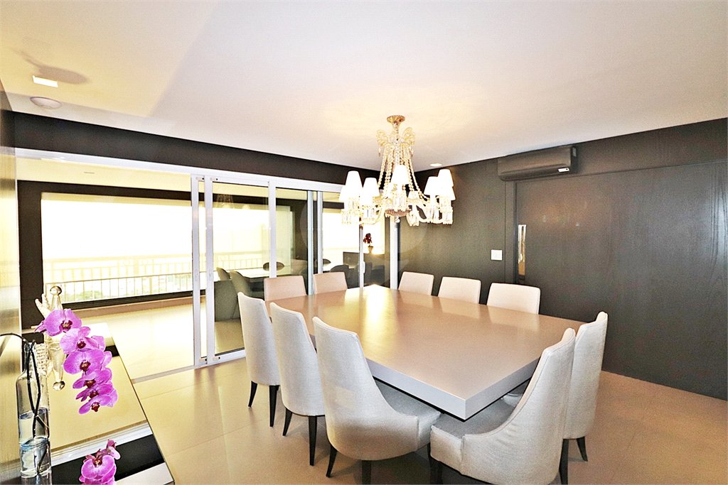 Apartamento à venda com 3 suítes em Santana, São Paulo, SP