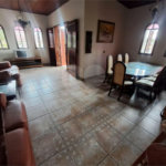 Casa à venda com 4 quartos, sendo 1 suíte, em Indaiá, Caraguatatuba, SP