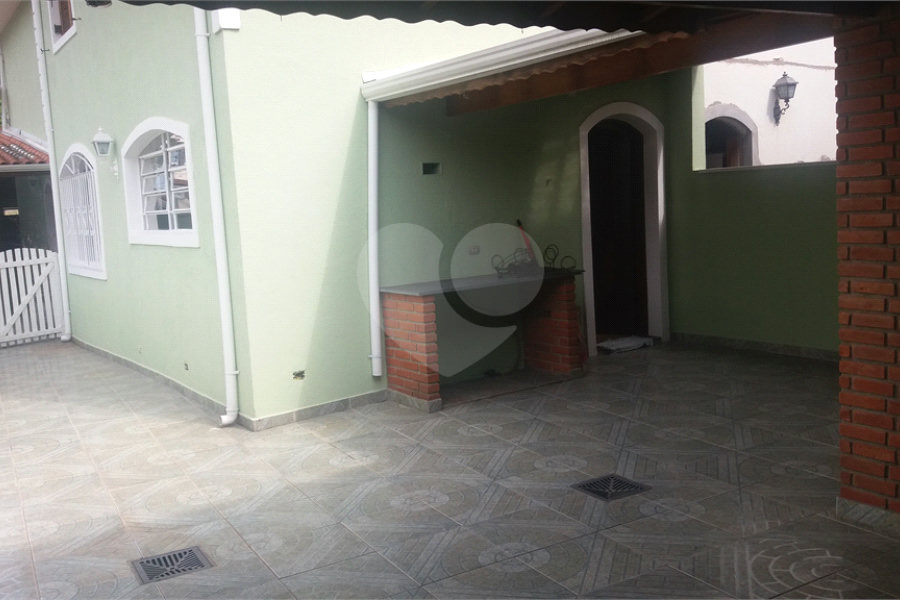 Sobrado à venda com 3 quartos, sendo 1 suíte, em Horto, São Paulo, SP