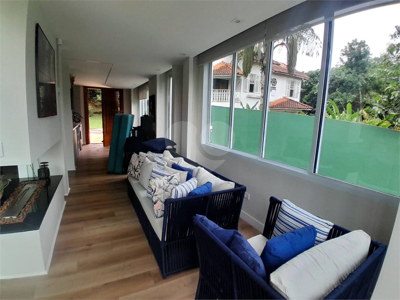 Casa à venda com 3 quartos, sendo 1 suíte,  no condomínio Alpes da Cantareira, Mairiporã - SP