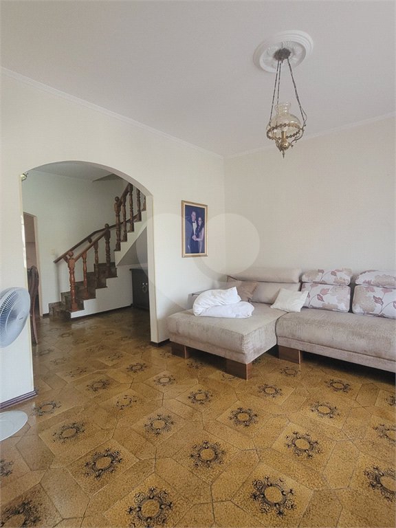 Sobrado à venda ou para alugar com 4 quartos, sendo 1 suíte, em Vila Gustavo, São Paulo, SP