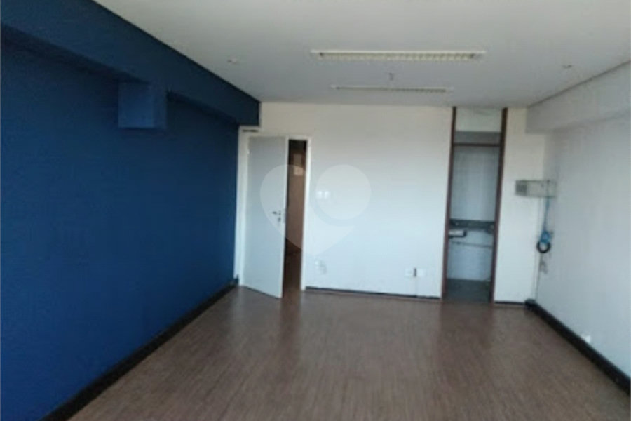 Sala à venda em Santana de Parnaíba, Santana de Parnaíba, SP