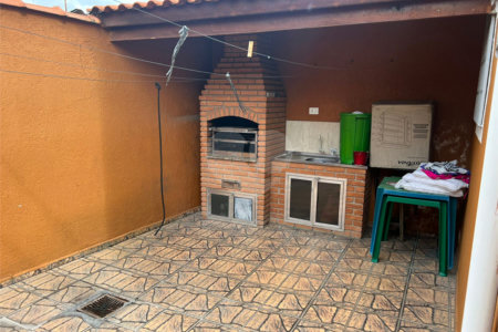 Casa à venda com 3 quartos, sendo 1 suíte, em Jardim Dourado, Guarulhos, SP