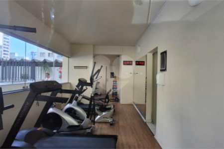 Apartamento à venda com 3 quartos, sendo 1 suíte,  em Indianópolis, São Paulo, SP
