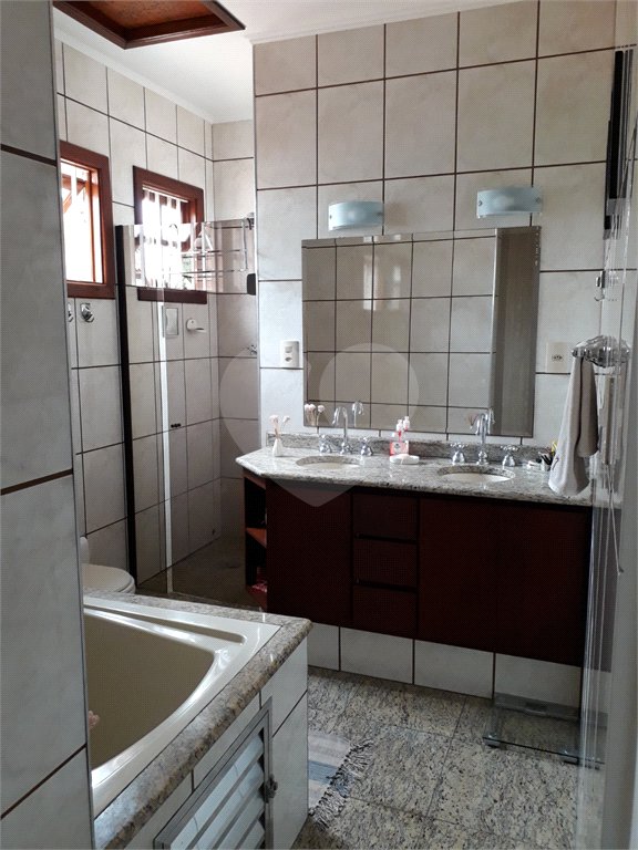 Sobrado à venda com 3 quartos, sendo 1 suíte, em Vila Suzana, São Paulo, SP