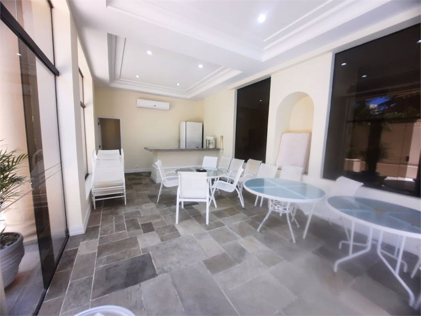 Apartamento Residencial à venda, Balneário Cidade Atlântica, Guarujá - AP1137.