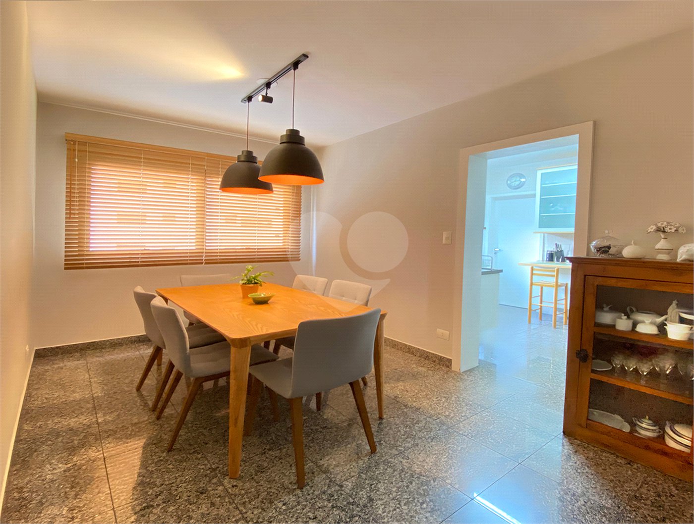 Apartamento à venda com 3 suítes em Vila Suzana, São Paulo, SP