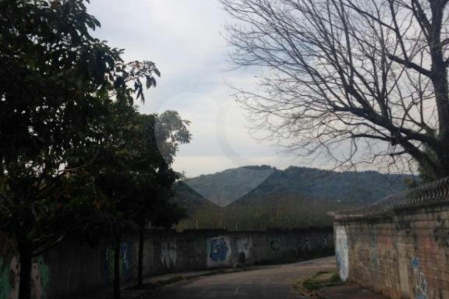 Terreno à venda no condomínio Sem Nome, São Paulo - SP