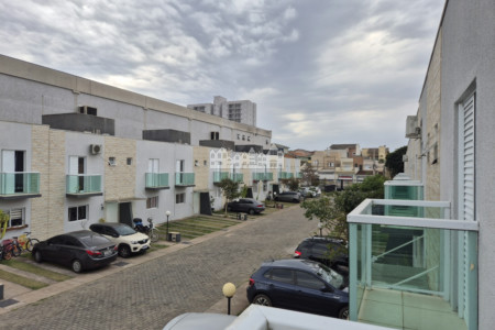 Sobrado para alugar com 2 suítes em Jardim das Palmeiras, Atibaia, SP